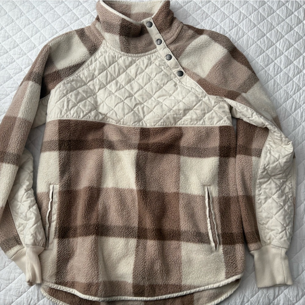 Abercrombie & Fitch Cream Fleece Jacket